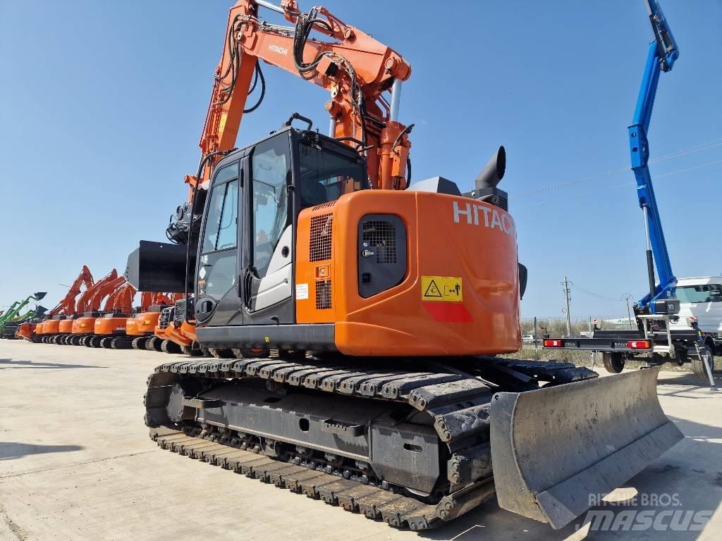Hitachi ZX135-6 대형 굴삭기 29톤 이상