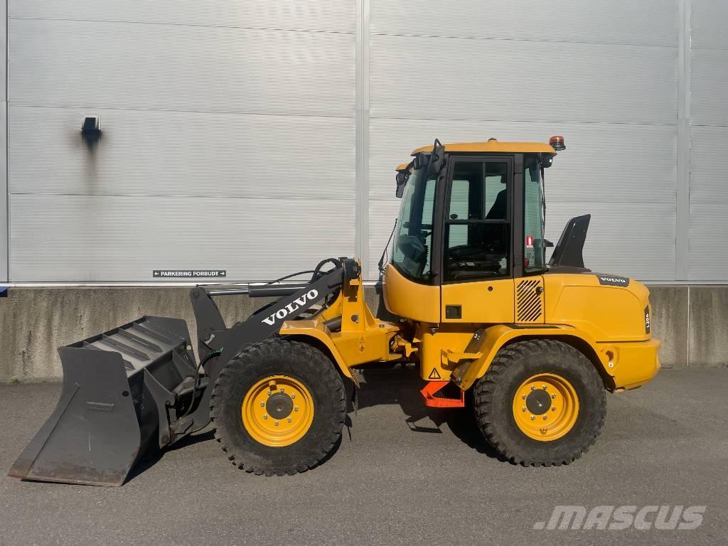 Volvo L30GS  휠로우더