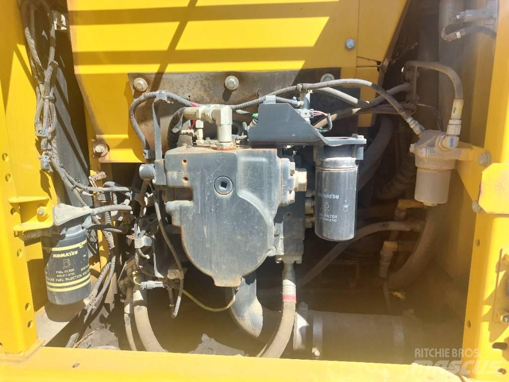 Komatsu PC240LC-10 대형 굴삭기 29톤 이상