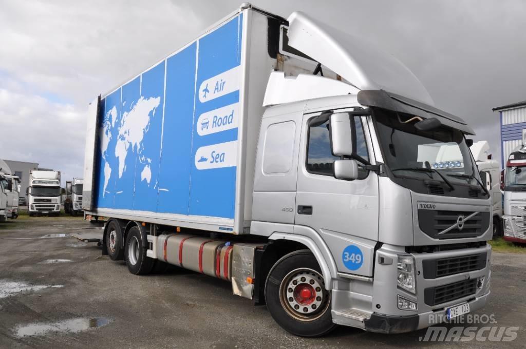 Volvo FM 6X2 탑차 트럭