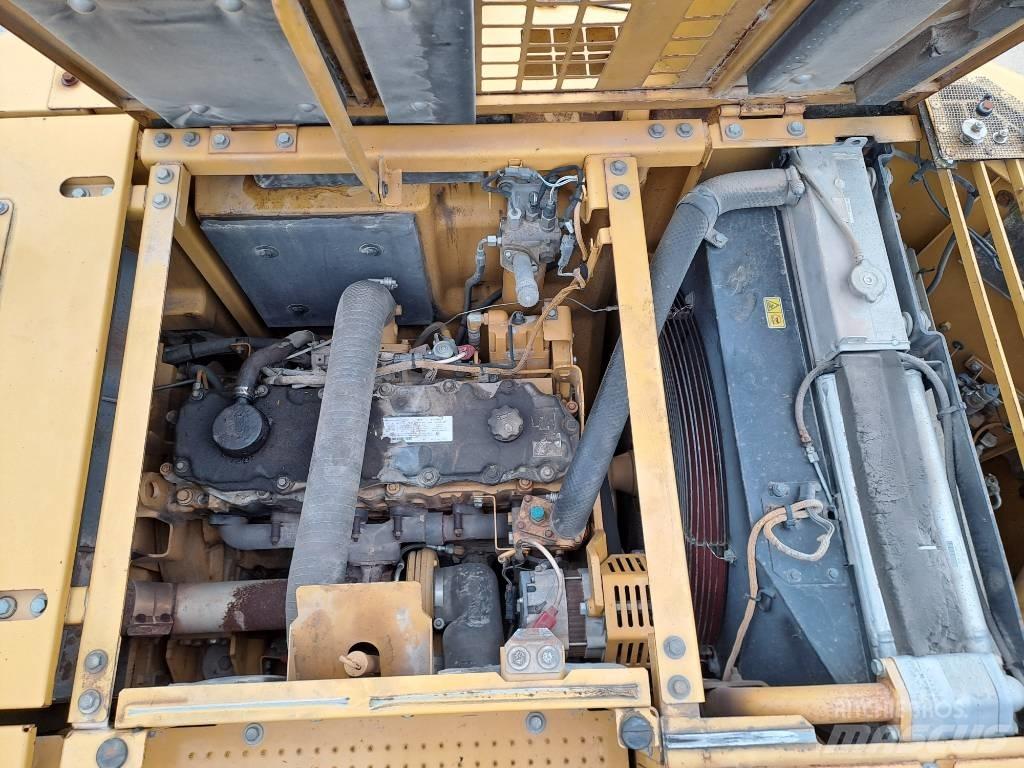 CAT 328 D LCR 대형 굴삭기 29톤 이상