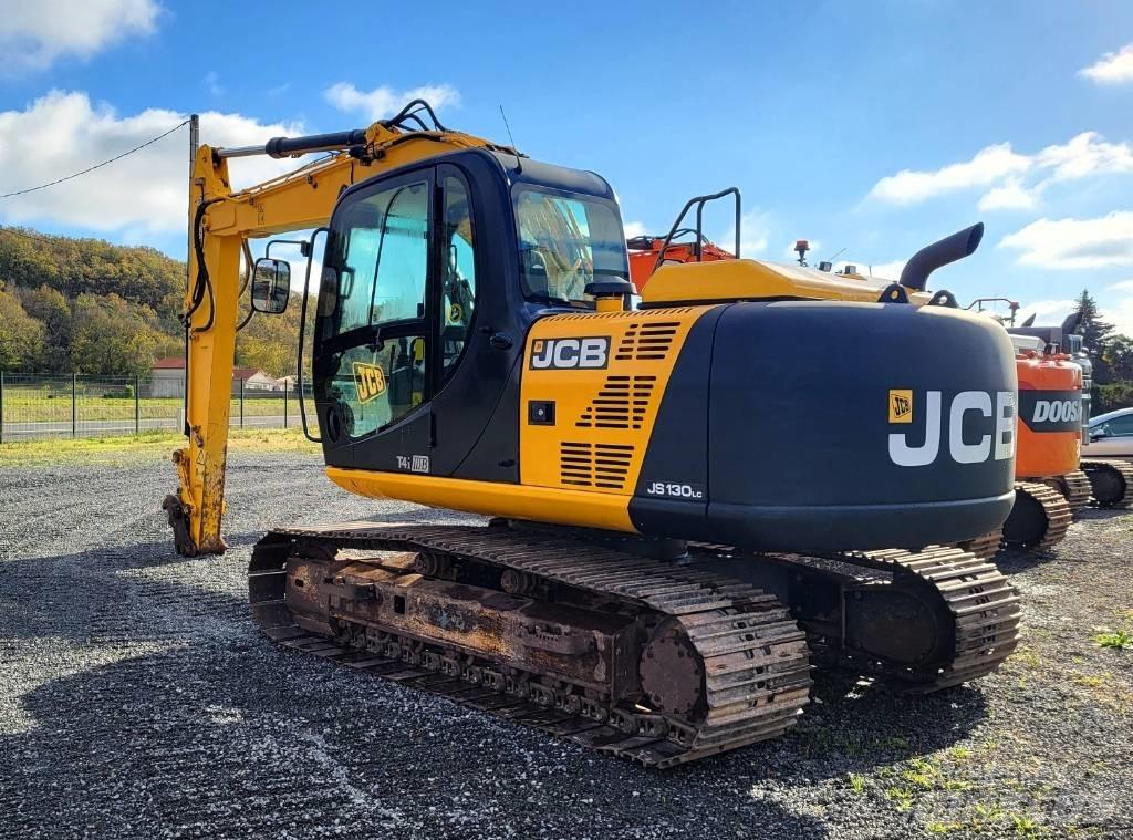 JCB JS 130 LC 대형 굴삭기 29톤 이상