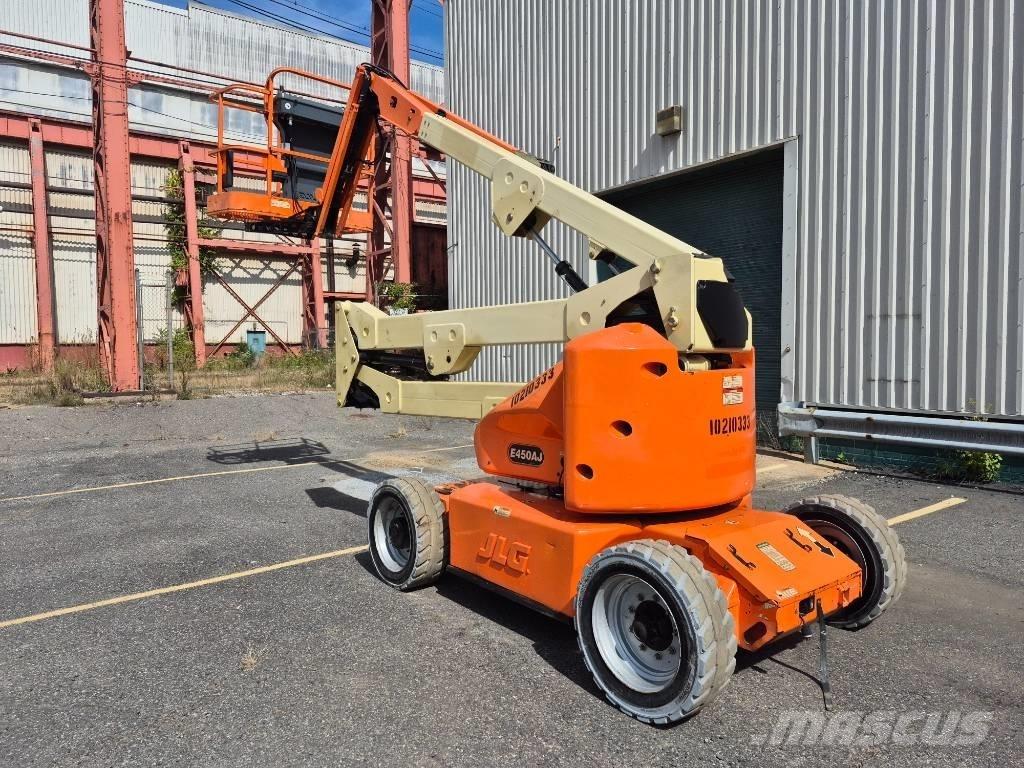 JLG E 450 AJ 관절형 전동이동 리프트