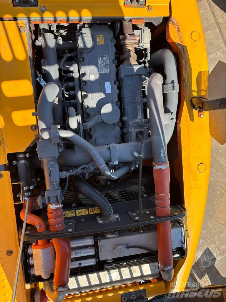 Doosan DX 160 W-3  휠 굴삭기