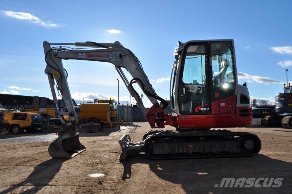 Takeuchi TB 250-2 소형 굴삭기 7톤 미만