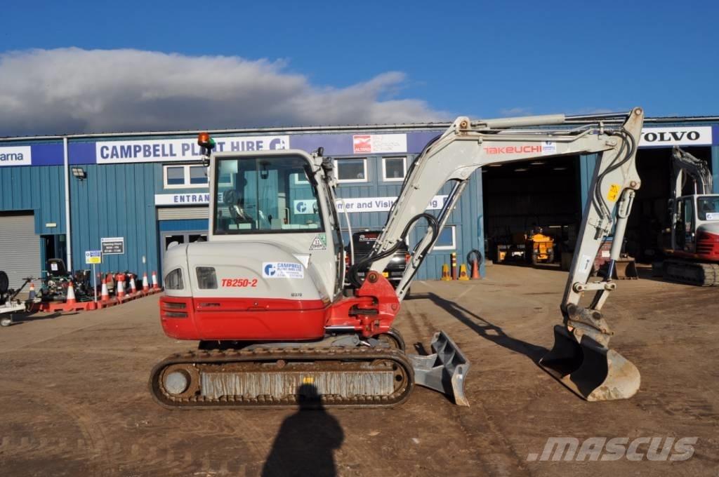 Takeuchi TB 250-2 소형 굴삭기 7톤 미만