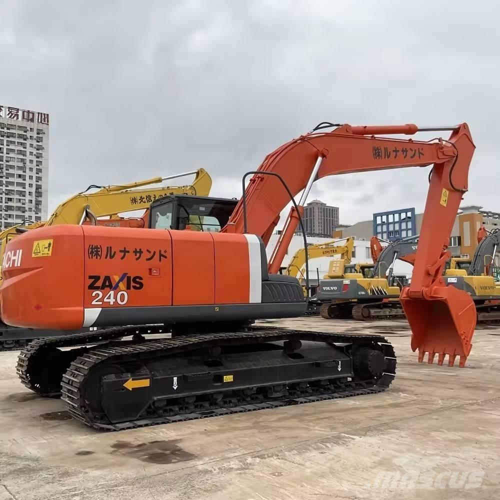 Hitachi ZX 240 대형 굴삭기 29톤 이상