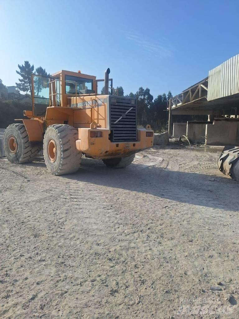 Volvo L 180 C  휠로우더