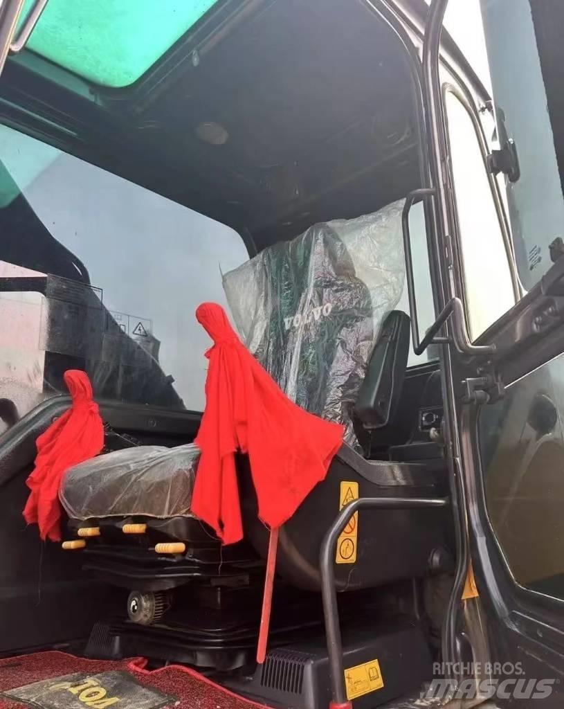 Volvo EC 240 대형 굴삭기 29톤 이상