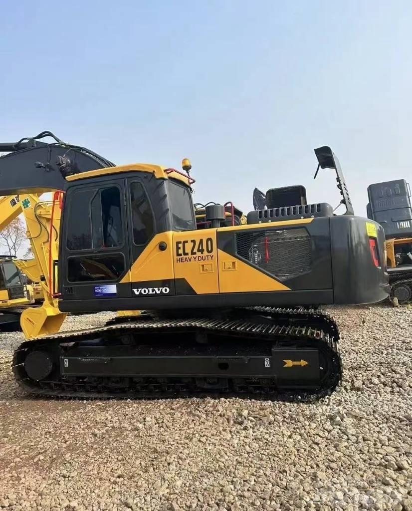Volvo EC 240 대형 굴삭기 29톤 이상