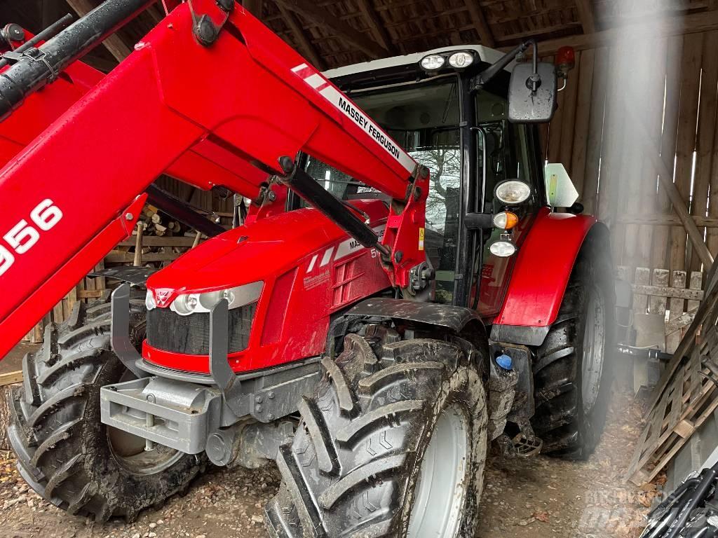 Massey Ferguson 5613 트랙터