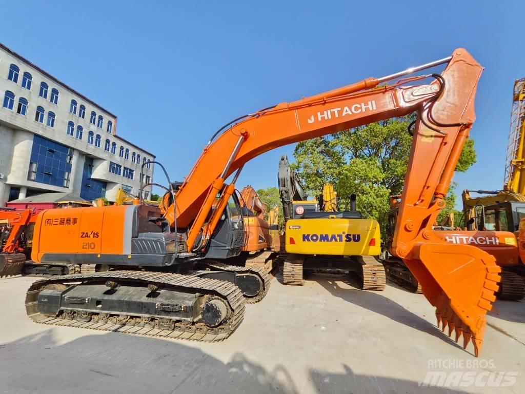 Hitachi ZX 210 대형 굴삭기 29톤 이상
