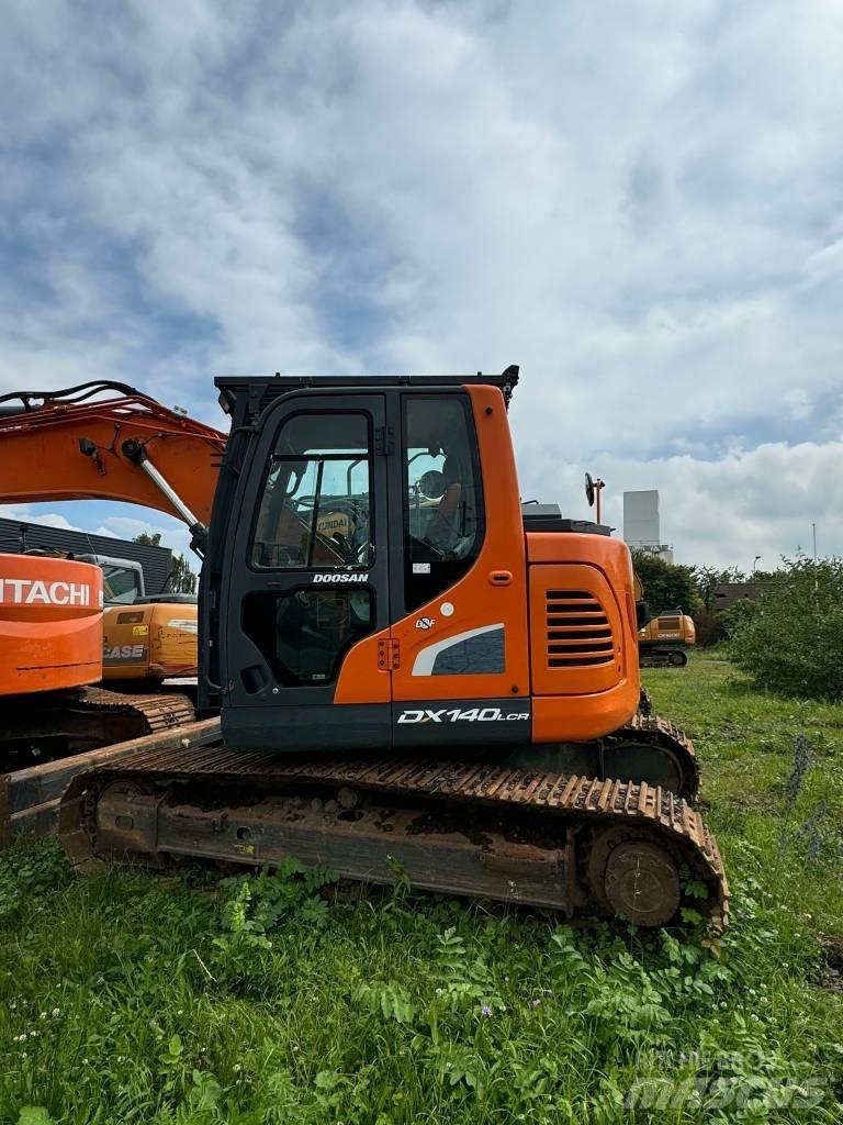 Doosan DX 140 LCR 대형 굴삭기 29톤 이상