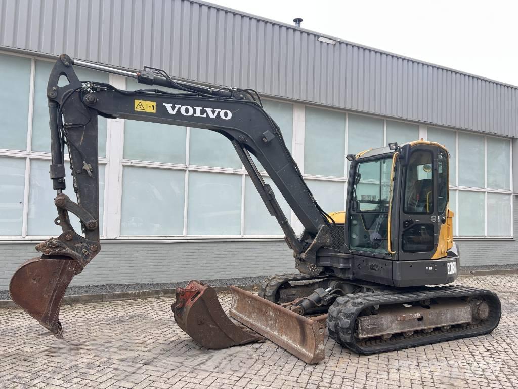 Volvo ECR 88 D    2016 중형굴삭기 7톤-28톤
