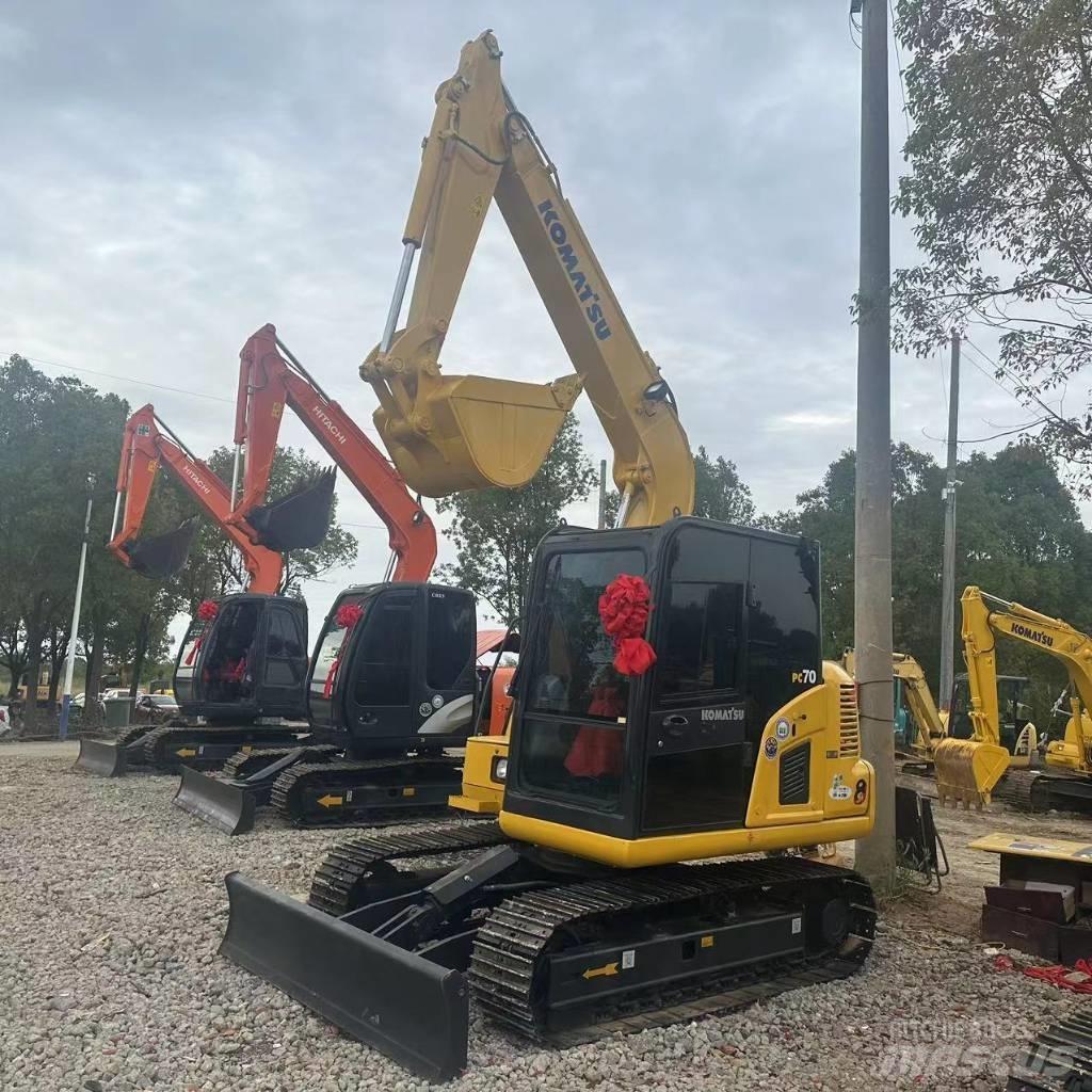 Komatsu PC 70 소형 굴삭기 7톤 미만