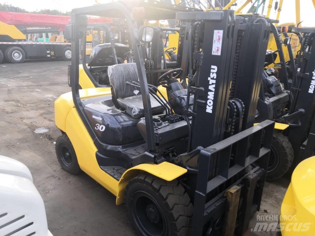 Komatsu 3 디젤 지게차
