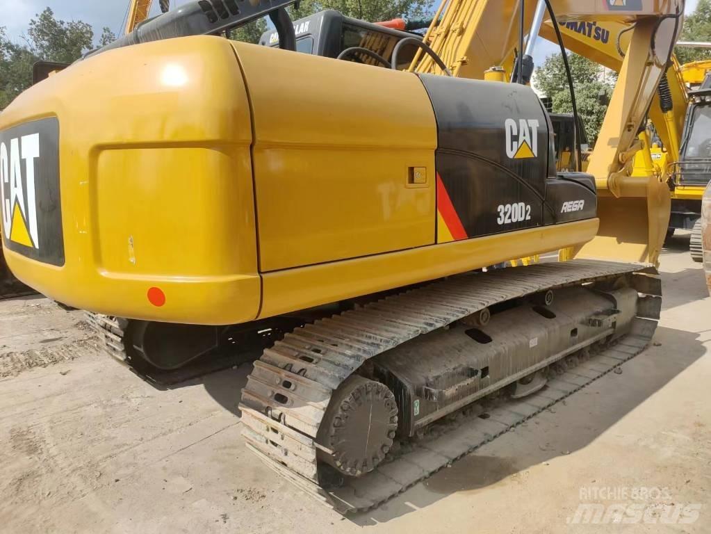 CAT 320 D 대형 굴삭기 29톤 이상