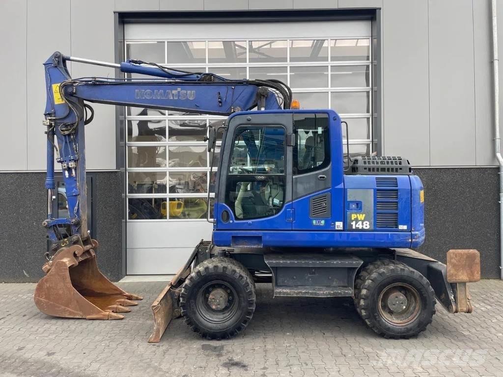 Komatsu PW148-8  휠 굴삭기