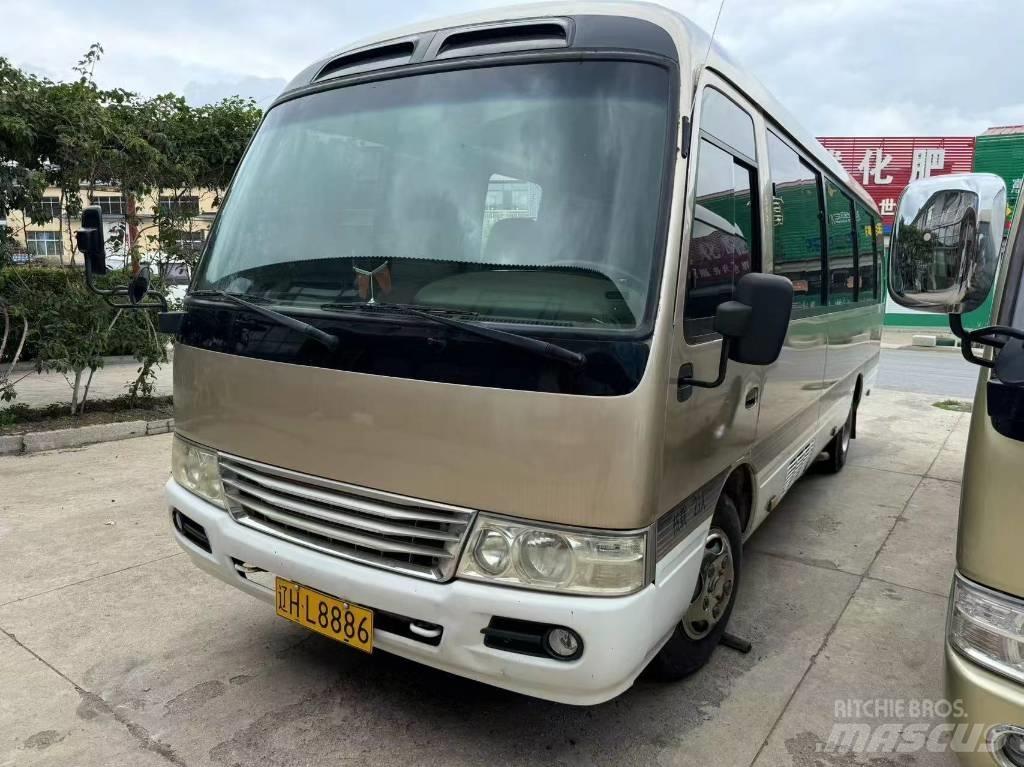 Toyota Coaster 미니 버스