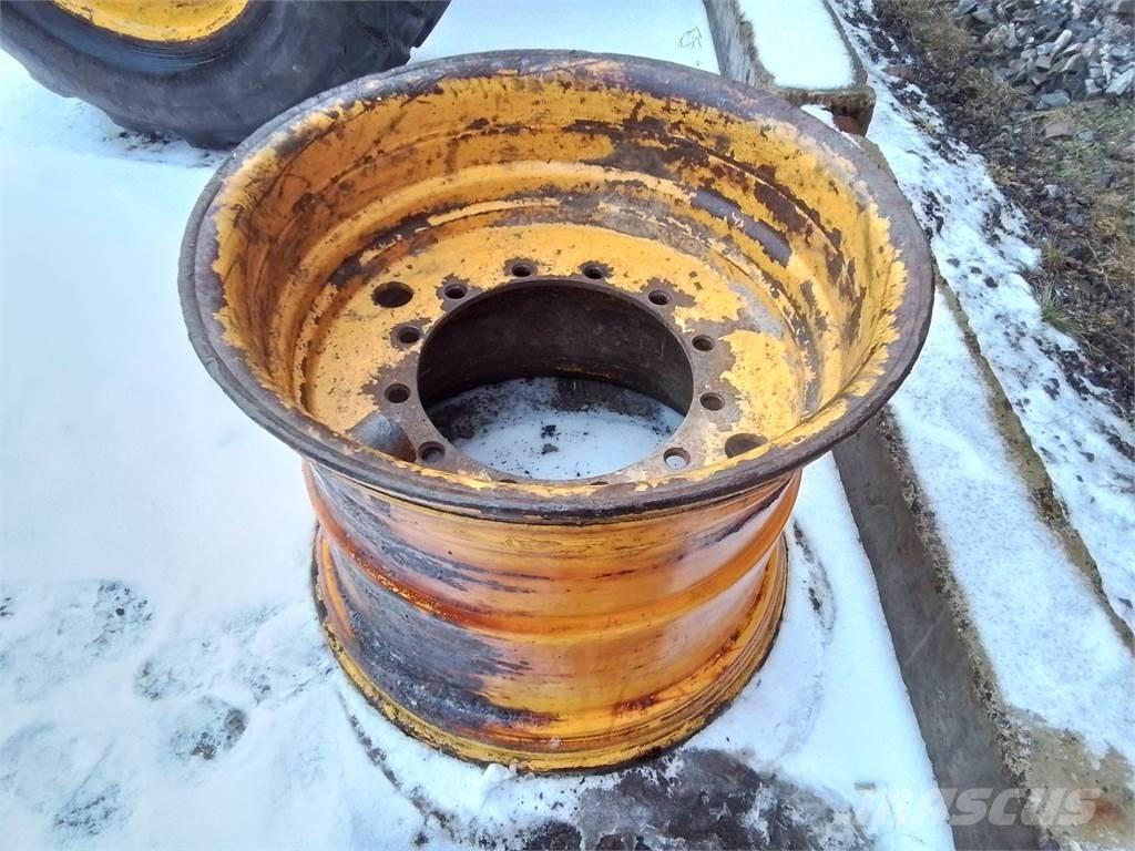 Rottne H20 24x30,5 타이어, 휠 및 림