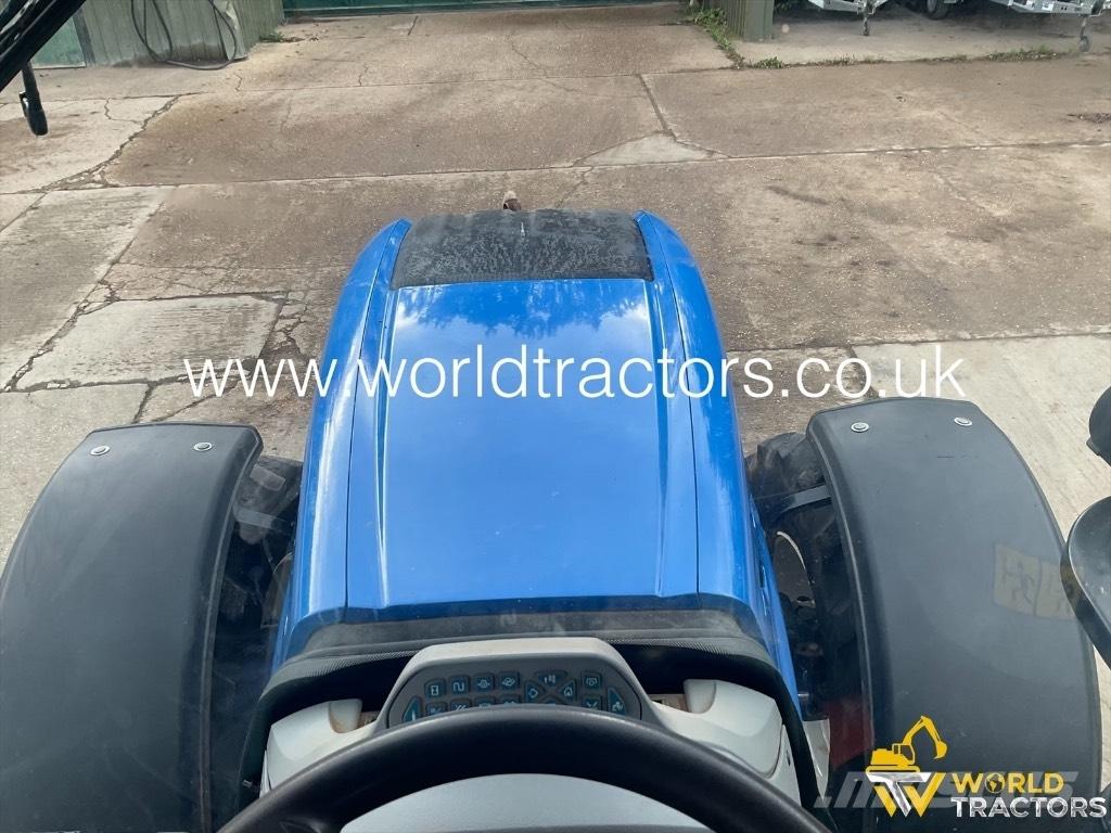 New Holland T 7.210 트랙터