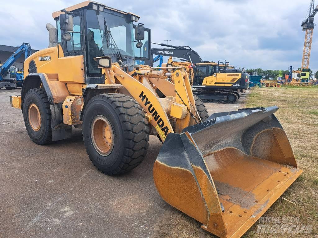 Hyundai HL940  휠로우더