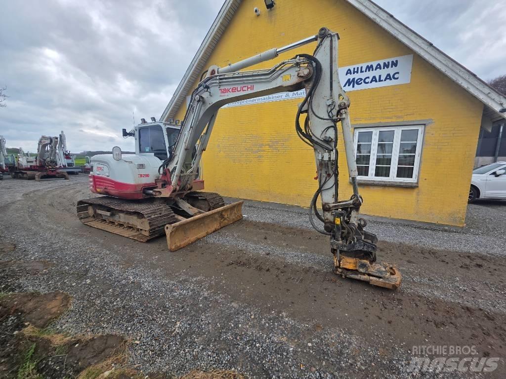 Takeuchi TB 290 중형굴삭기 7톤-28톤