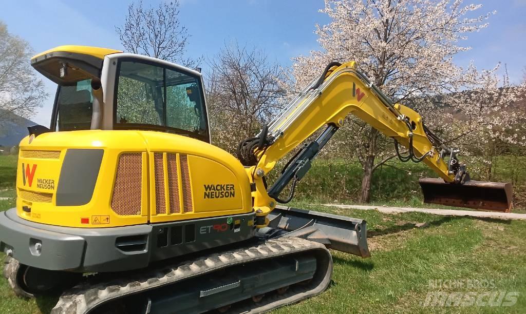 Wacker Neuson ET90 중형굴삭기 7톤-28톤