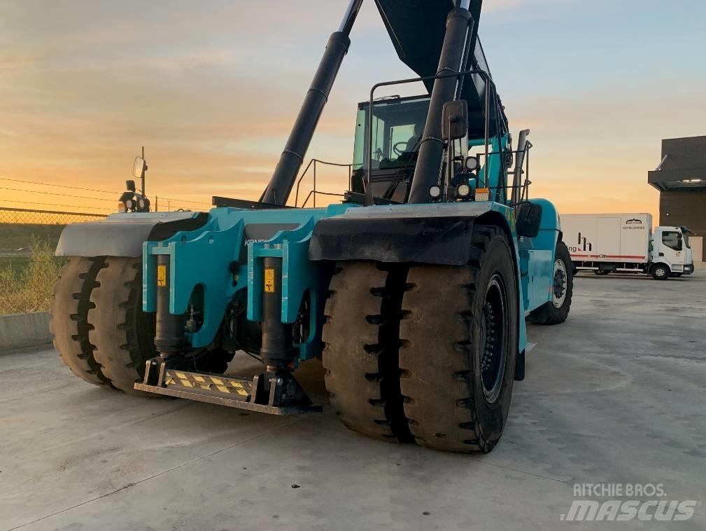 Konecranes 4538 CCX4 리치 스태커