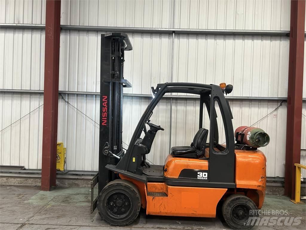 Nissan UGDO2A30PQ LPG 지게차
