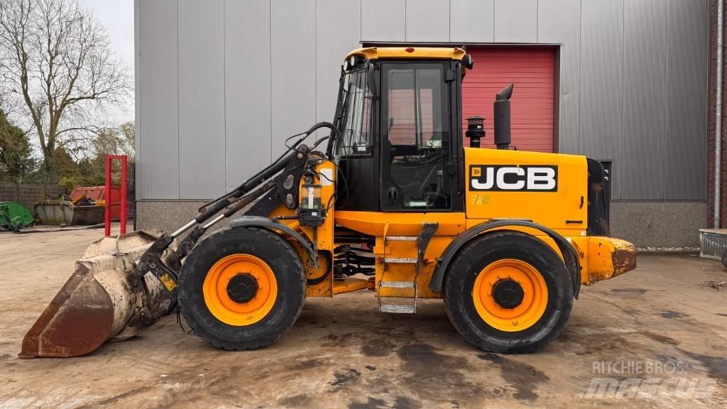 JCB 411  휠로우더