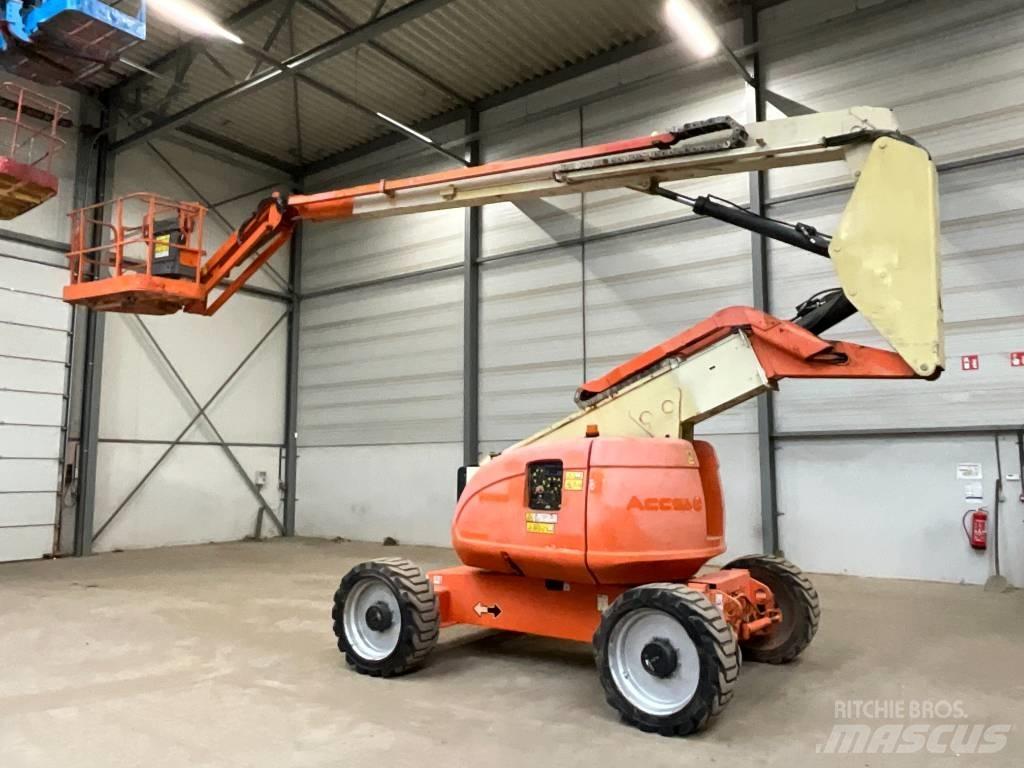 JLG 600 AJ 관절형 전동이동 리프트