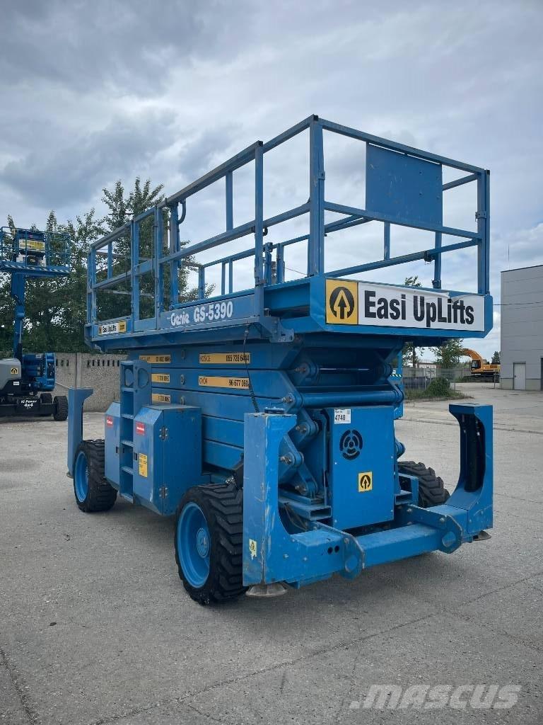Genie GS 5390 RT 가위형 리프트