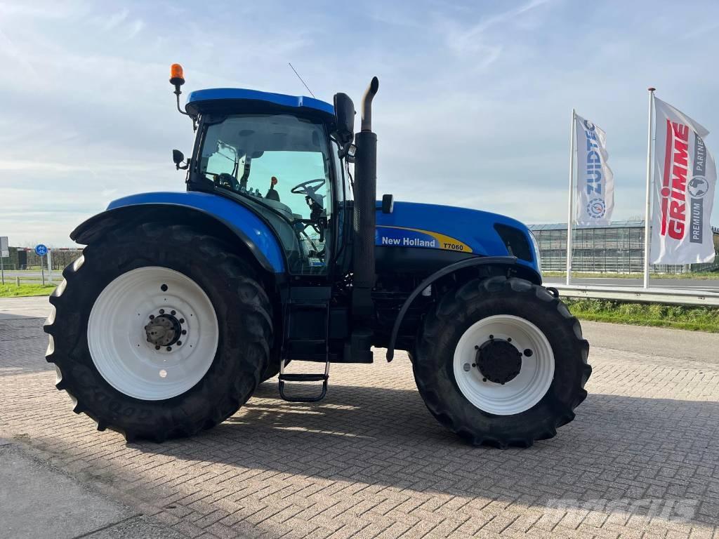 New Holland T7060 트랙터