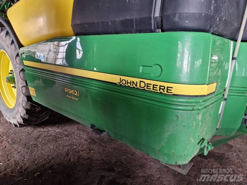 John Deere R 962 i 견인형 분무기