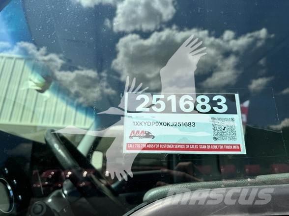 Kenworth T680 트랙터 유닛