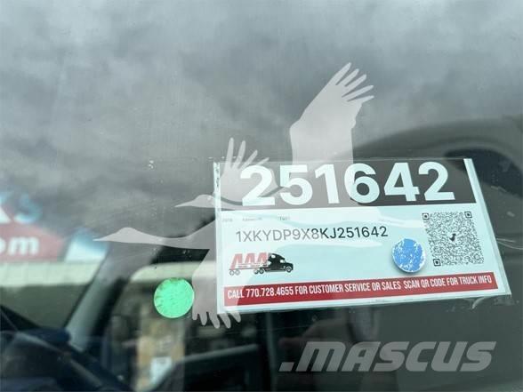 Kenworth T680 트랙터 유닛