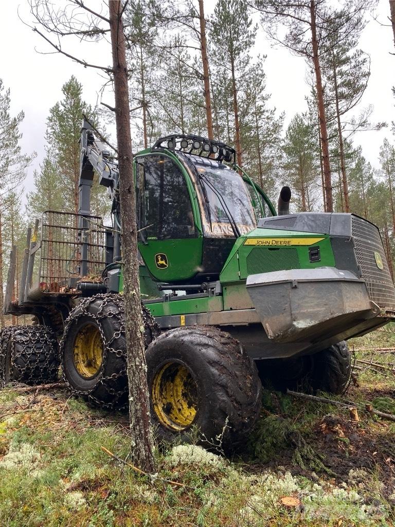 John Deere 1010G 원목 포워더