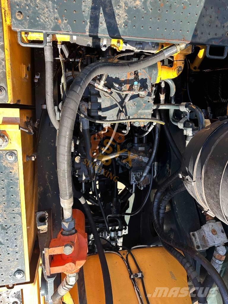 Hyundai Robex 520 VS 대형 굴삭기 29톤 이상