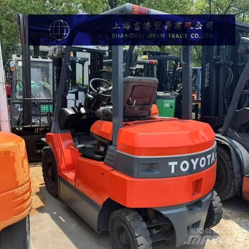 Toyota 7 FB 25 전동 지게차