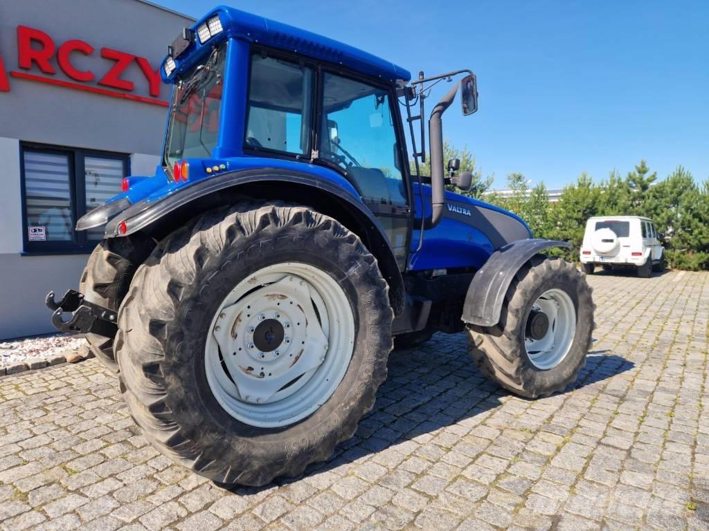 Valtra T 140 트랙터