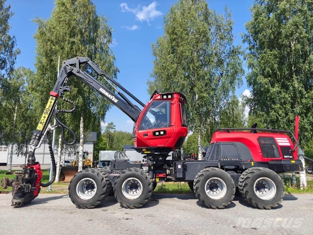 Komatsu 901 XC 원목 하베스터