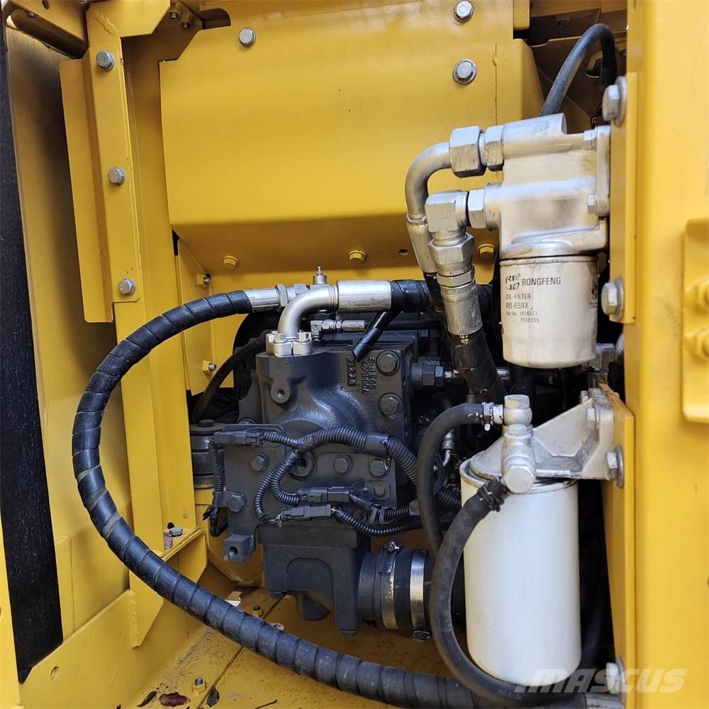 Komatsu PC 130-7 대형 굴삭기 29톤 이상