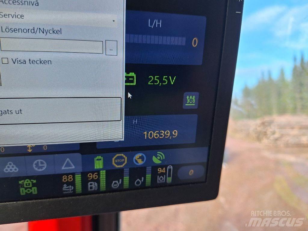 Komatsu 895 원목 포워더