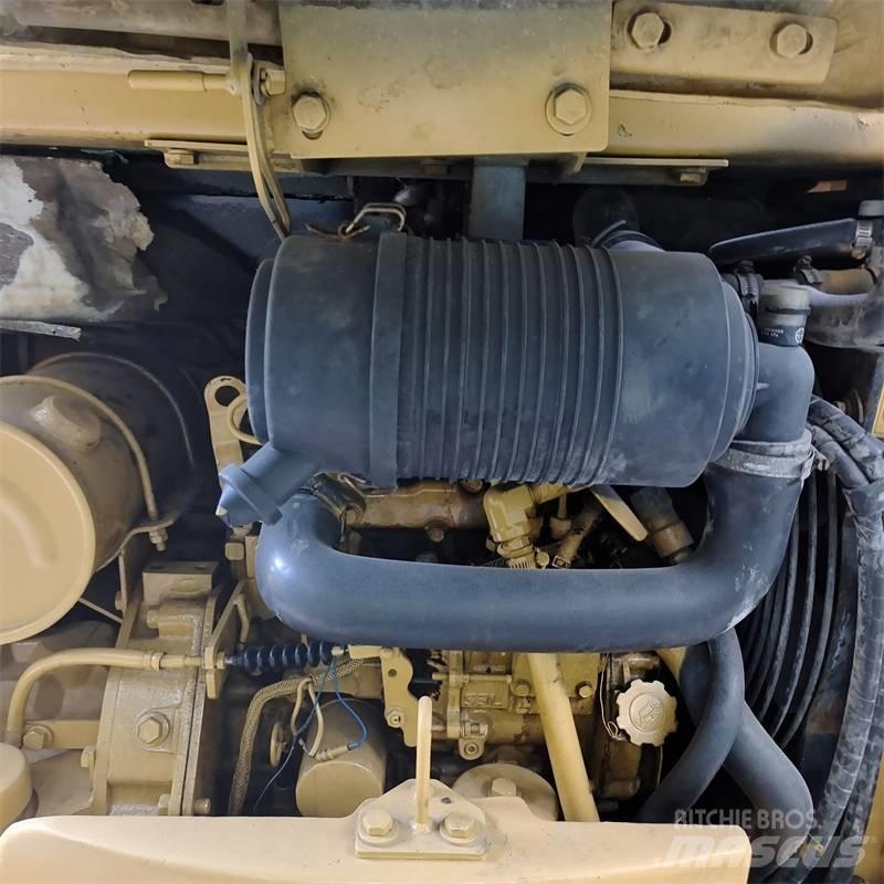 CAT 303.5 E CR 소형 굴삭기 7톤 미만