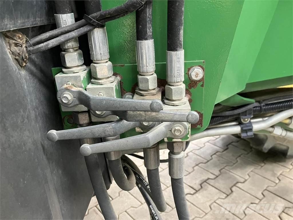 John Deere 6155R 트랙터