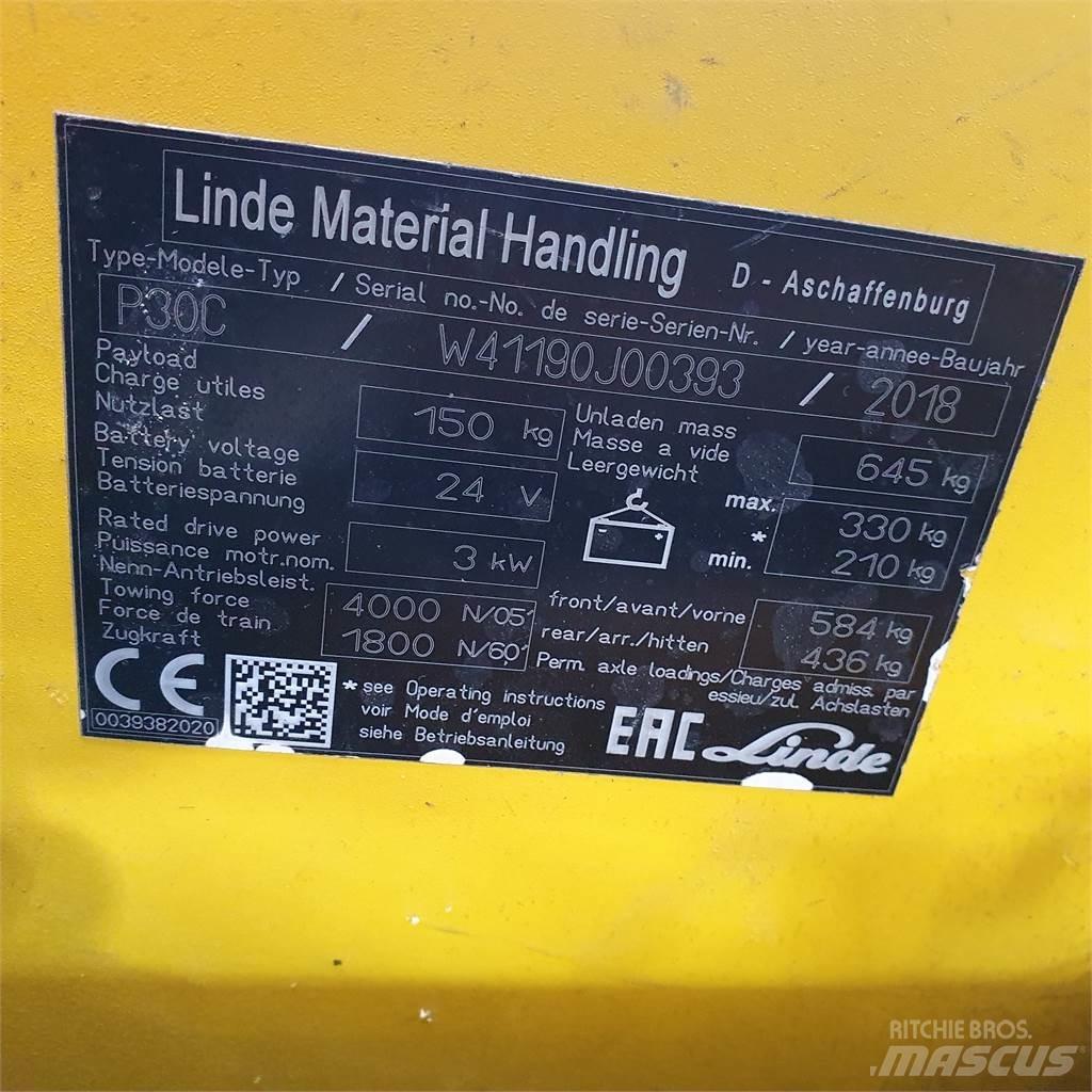 Linde P30C 견인 트럭