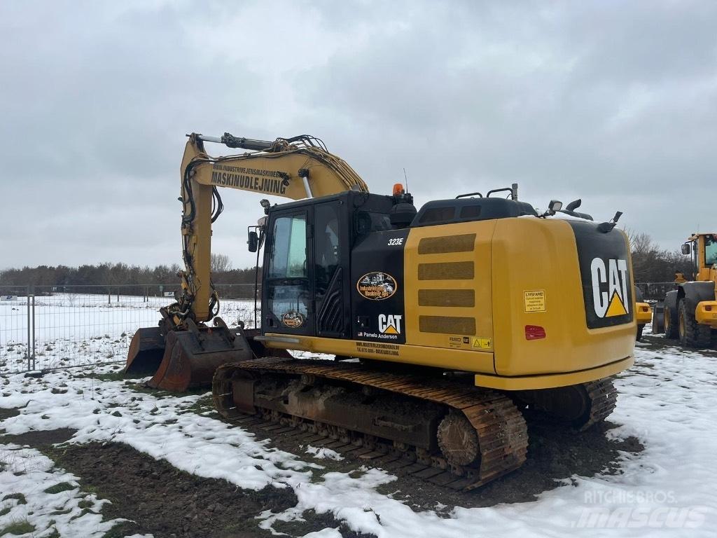 CAT 323 EL 대형 굴삭기 29톤 이상
