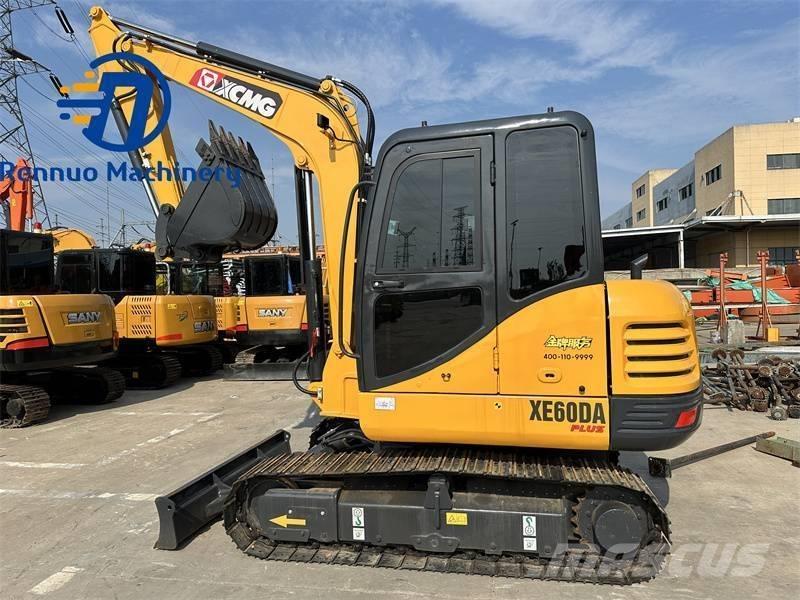 XCMG XE 60 DA 소형 굴삭기 7톤 미만