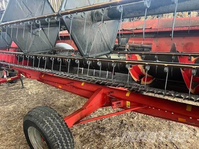 Massey Ferguson 30 콤바인 수확기